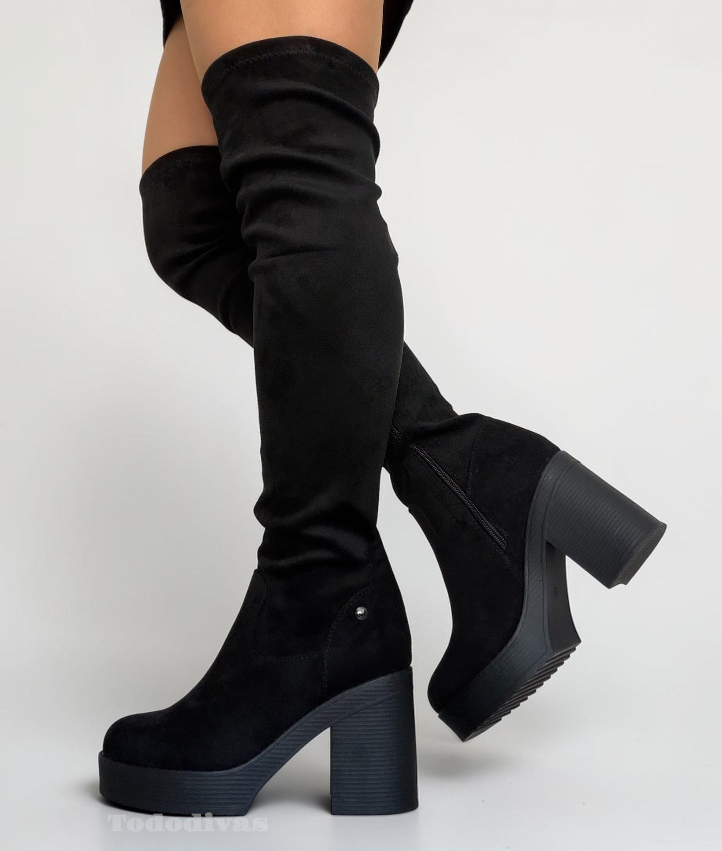 Bota Bucanera